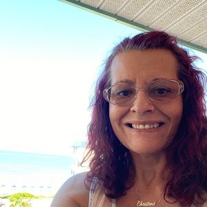 Meet your Posher, Christine